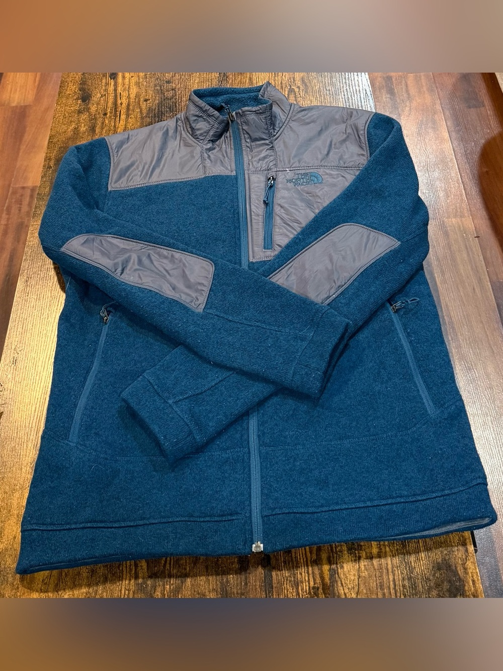 The North Face Gordon Lyons Jacket Mens Medium Teal Gray Full Zip Sweater Fleece